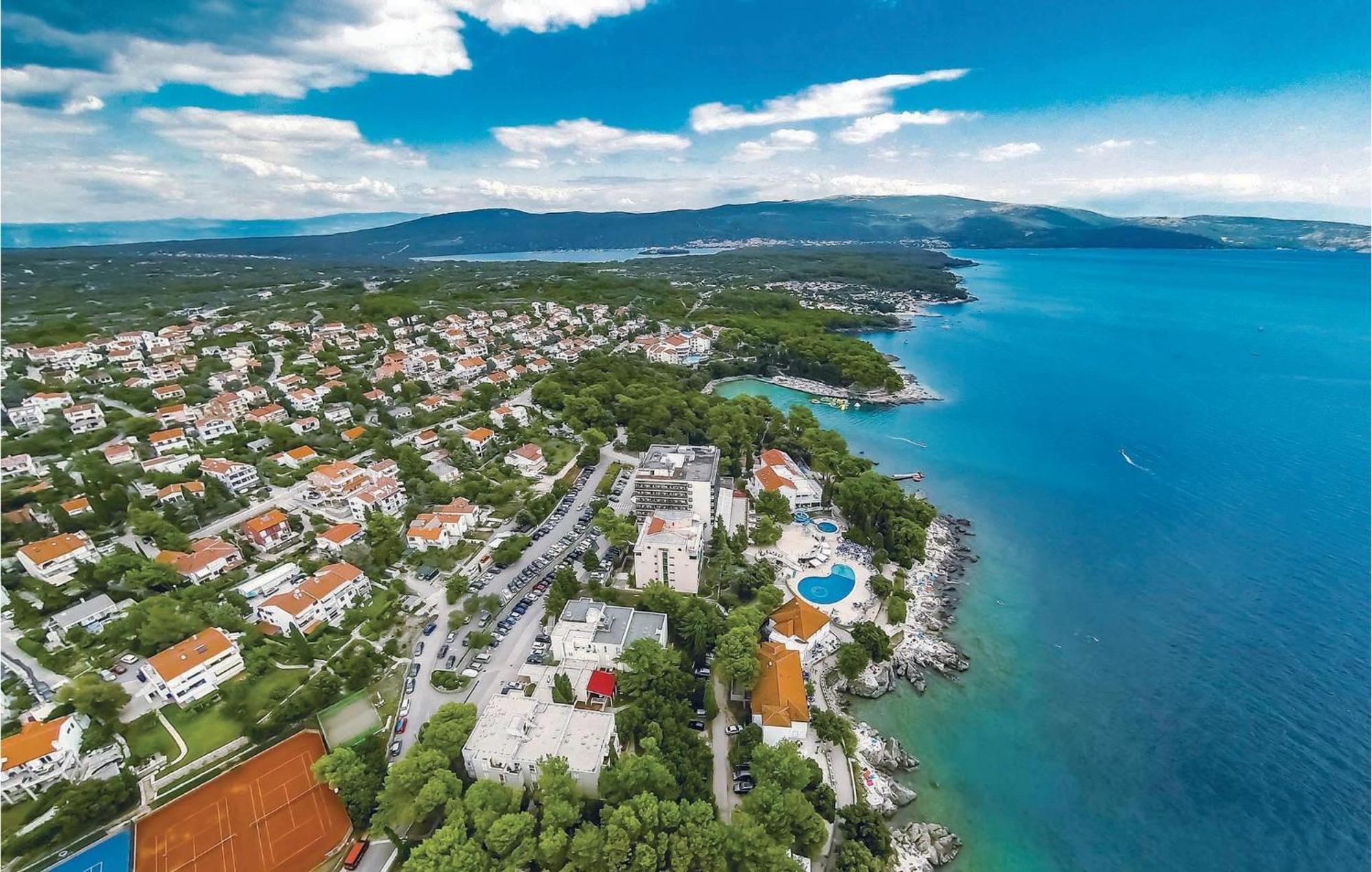 3 Bedroom Stunning Apartment In Krk Krk Town Exterior photo